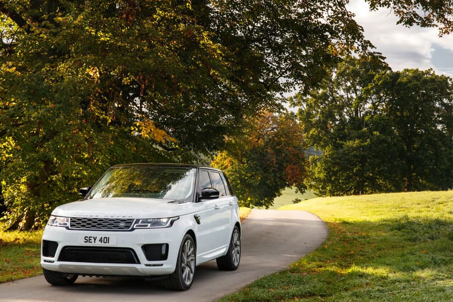 Similar Cars Compared to a Land Rover Range Rover Sport Diesel Which